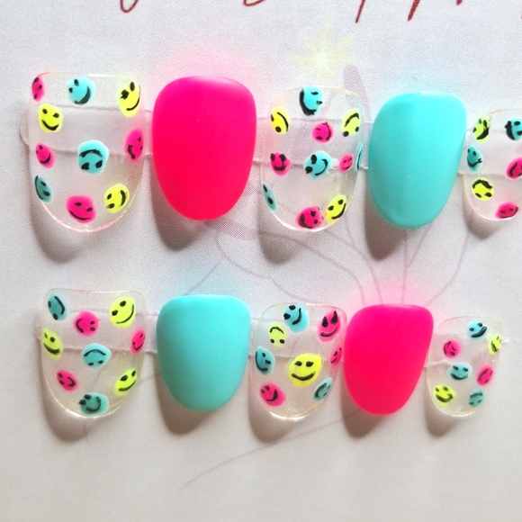 Press On Nails CUSTOM 10 Piece Nekked Neons Matte Short Oval Customizable NIP - Picture 5 of 10